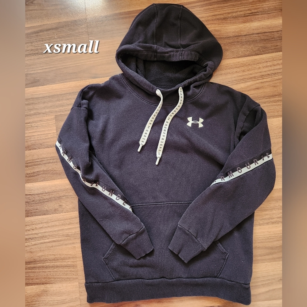 Ladies XSmall Under Armour Hoodie